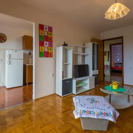 アパート Tereza *